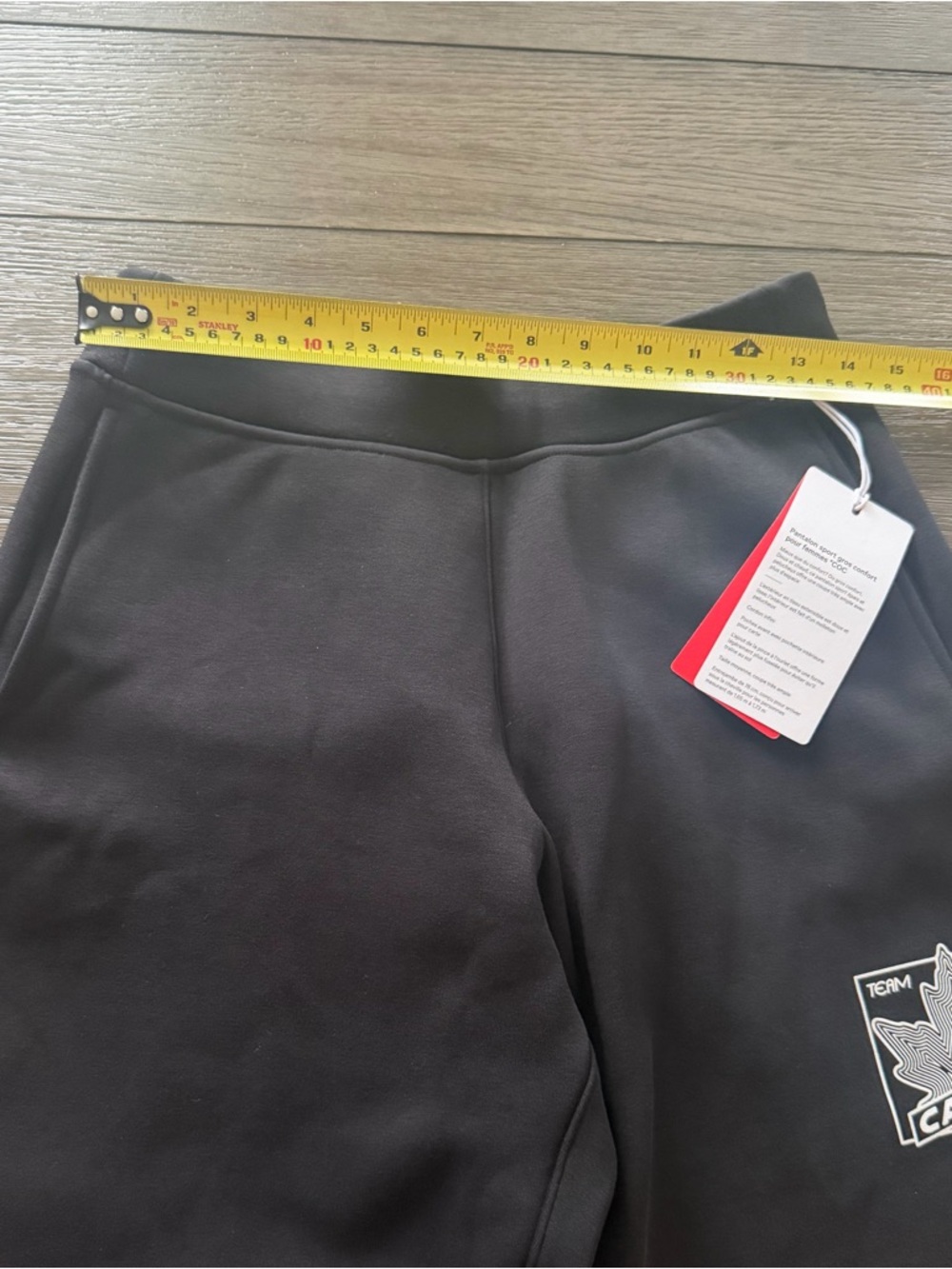 NWT Lululemon Team Canada Womens Big Cozy Oversized Sweatpant
COC Logo, S - Picture 9 of 11